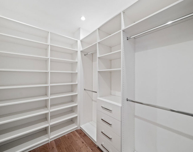 363 N Sweetzer Avenue - Photo Thumbnail 26