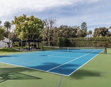 624 N Beverly Drive - Photo Thumbnail 39