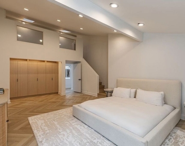 624 N Beverly Drive - Photo Thumbnail 26