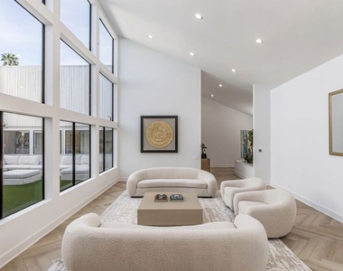 624 N Beverly Drive - Photo Thumbnail 7