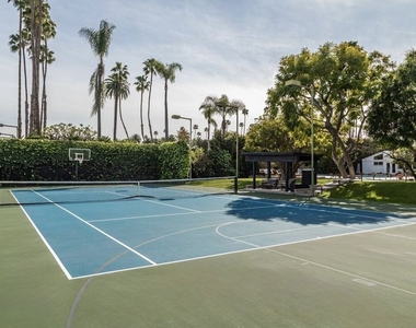 624 N Beverly Drive - Photo Thumbnail 38