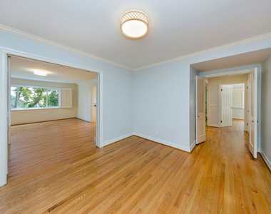 9808 Hillgreen Place - Photo Thumbnail 6