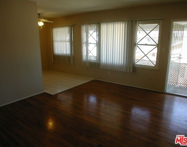 833 N Kingsley Drive - Photo Thumbnail 8