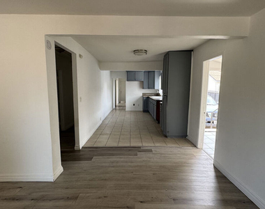 1582 Ricardo Street - Photo Thumbnail 2