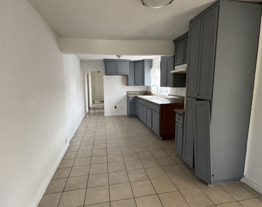 1582 Ricardo Street - Photo Thumbnail 7