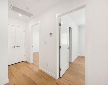 7935 Zelzah Avenue - Photo Thumbnail 16
