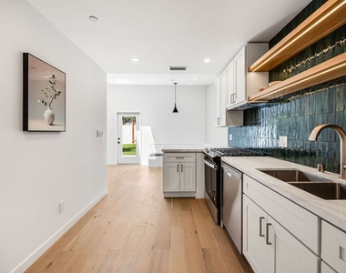 7935 Zelzah Avenue - Photo Thumbnail 8