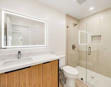 7935 Zelzah Avenue - Photo Thumbnail 13
