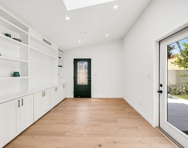 7935 Zelzah Avenue - Photo Thumbnail 5