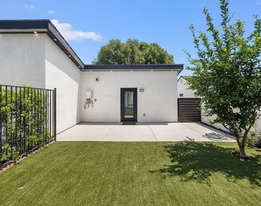 7935 Zelzah Avenue - Photo Thumbnail 17