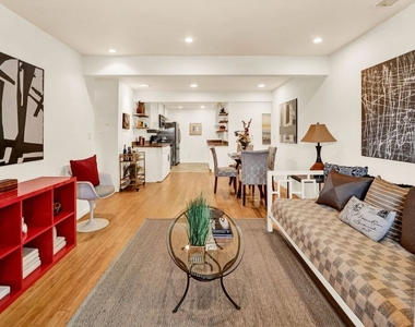 2714 Auburn Street - Photo Thumbnail 11