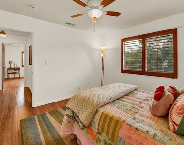 2714 Auburn Street - Photo Thumbnail 13