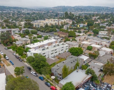 2714 Auburn Street - Photo Thumbnail 40