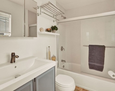 2714 Auburn Street - Photo Thumbnail 33