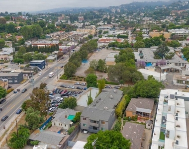 2714 Auburn Street - Photo Thumbnail 39