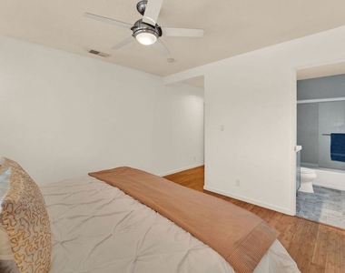 2714 Auburn Street - Photo Thumbnail 27