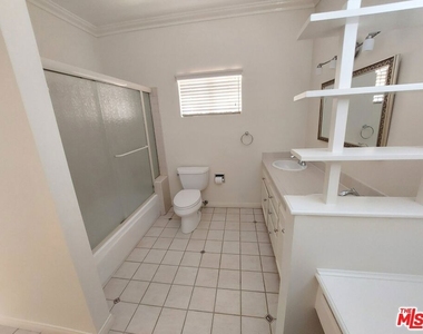 1808 Franklin Canyon Drive - Photo Thumbnail 11