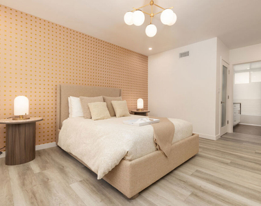 8911 Cynthia Street - Photo Thumbnail 9