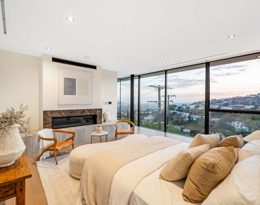8777 W Hollywood Boulevard - Photo Thumbnail 47