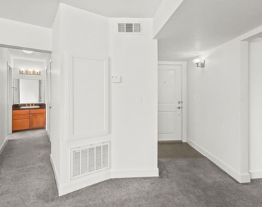 10982 Roebling Avenue - Photo Thumbnail 21
