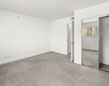 10982 Roebling Avenue - Photo Thumbnail 20