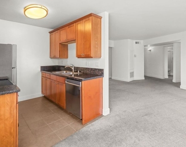 10982 Roebling Avenue - Photo Thumbnail 5