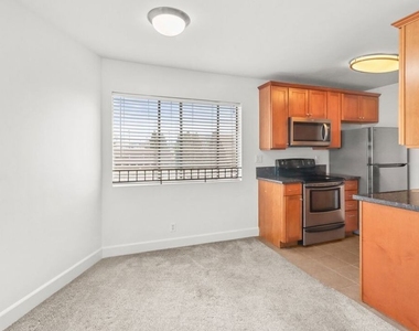 10982 Roebling Avenue - Photo Thumbnail 4