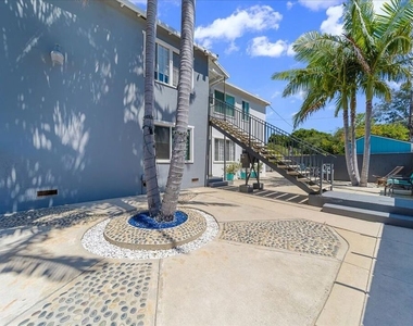 2954 Exposition Blvd - Photo Thumbnail 10