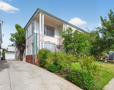 1089 S Ogden Drive - Photo Thumbnail 12