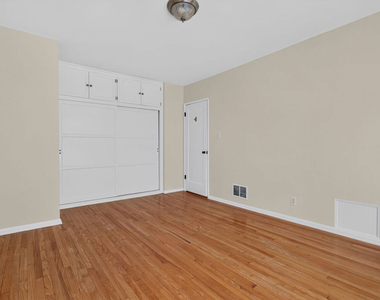 1089 S Ogden Drive - Photo Thumbnail 35