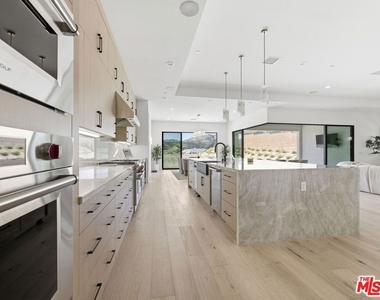 12061 N Northstar Lane - Photo Thumbnail 16