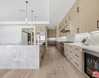 12061 N Northstar Lane - Photo Thumbnail 12