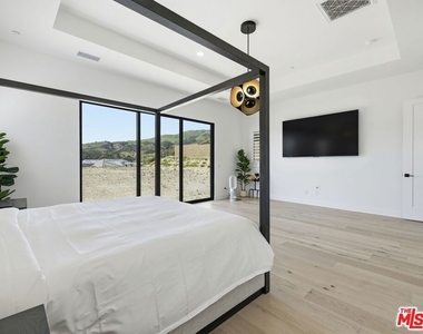 12061 N Northstar Lane - Photo Thumbnail 27
