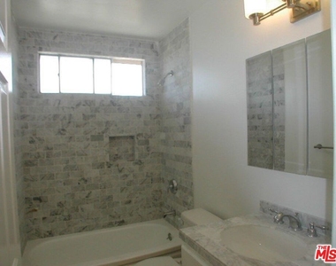 1326 S Ridgeley Drive - Photo Thumbnail 13