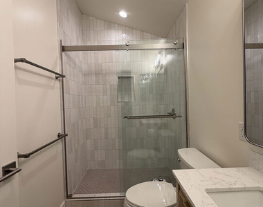 8472 San Carlos Way - Photo Thumbnail 5