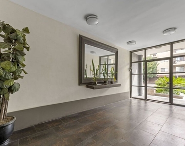 811 S Bedford Street - Photo Thumbnail 1