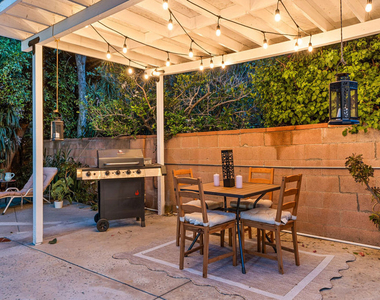 14346 Killion Street - Photo Thumbnail 6