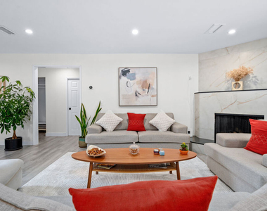 14346 Killion Street - Photo Thumbnail 10