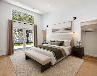 7933 Zelzah Avenue - Photo Thumbnail 11
