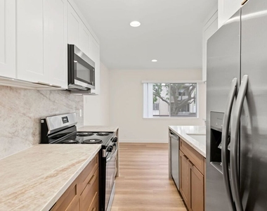 1831 Prosser Avenue - Photo Thumbnail 5