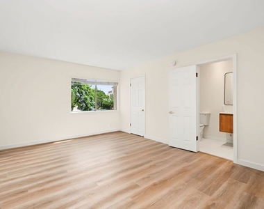 1831 Prosser Avenue - Photo Thumbnail 8