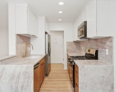 1831 Prosser Avenue - Photo Thumbnail 4