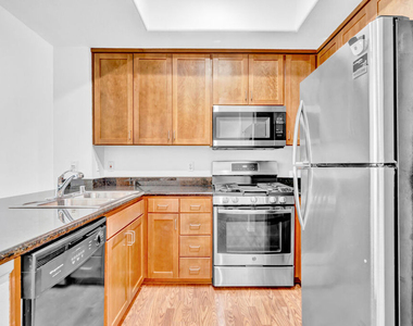 4060 Glencoe Avenue - Photo Thumbnail 11