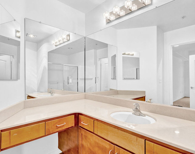 4060 Glencoe Avenue - Photo Thumbnail 16