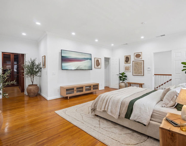 439 S Beverwil Drive - Photo Thumbnail 13