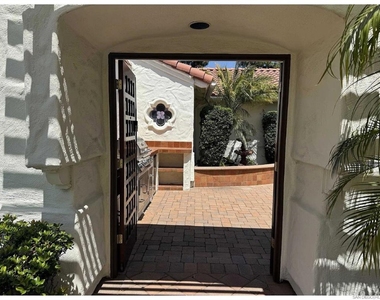 12226 Kingsgate Sq - Photo Thumbnail 5