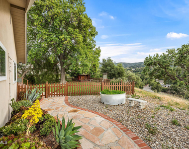 167 Rimrock Road - Photo Thumbnail 9