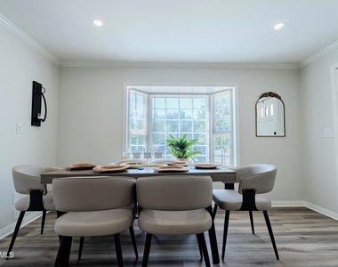 4475 Barnard Street - Photo Thumbnail 10