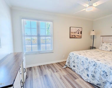 4475 Barnard Street - Photo Thumbnail 35
