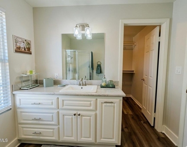 4475 Barnard Street - Photo Thumbnail 17